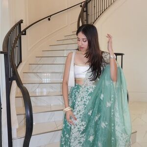 Indian Lehenga Choli Dupatta
